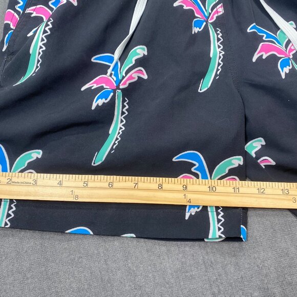 Chubbies Mens Medium Swim Trunks 5.5" Inseam Black Palm Tree Print Mesh Lining - Picture 14 of 16